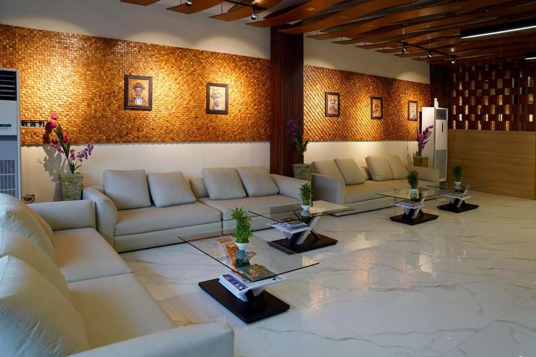 Elohim Hotel Sentani Jayapura Eksteriør billede